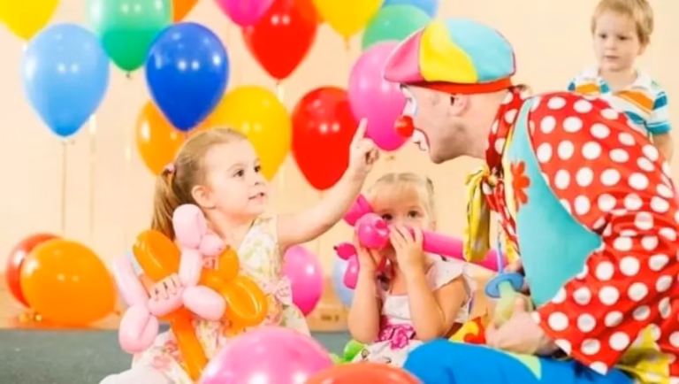 Curso de Monitoria de Festas e Eventos